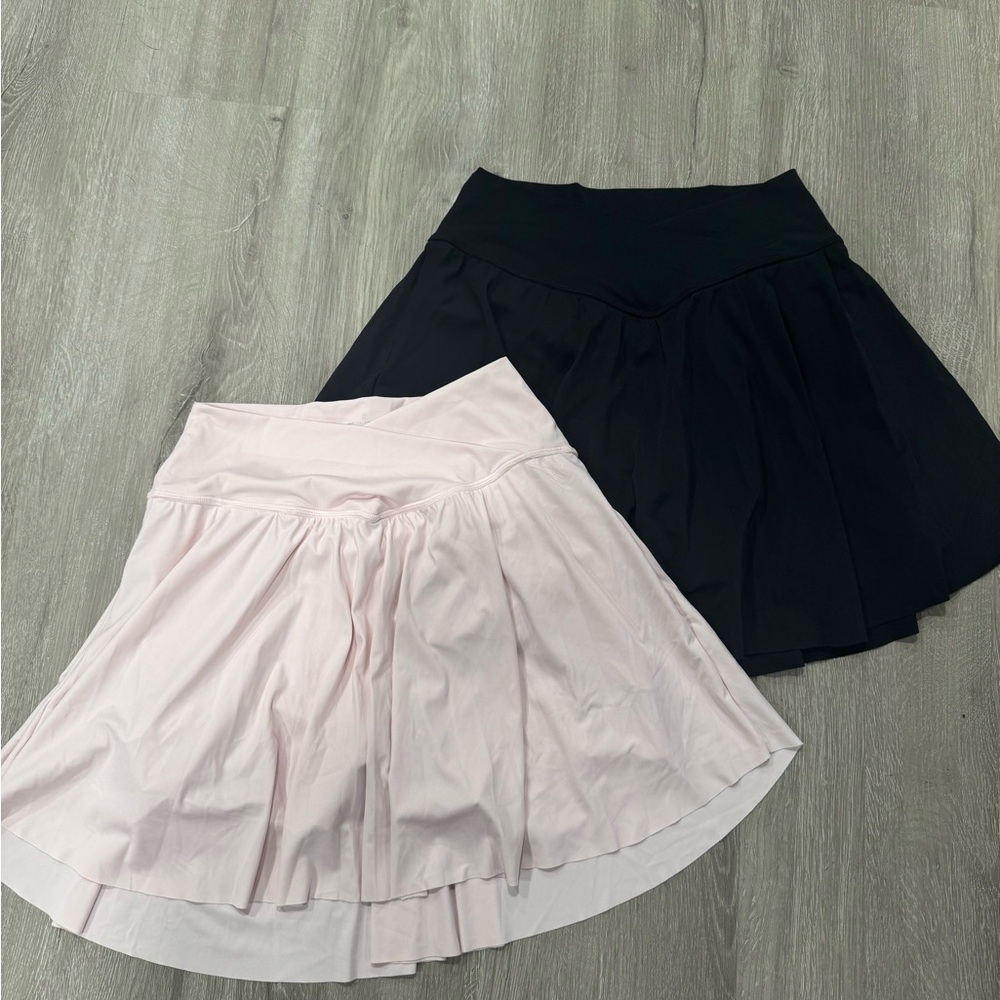 Elegant Black and Pink Women's Tennis Skirt Set (Size S)